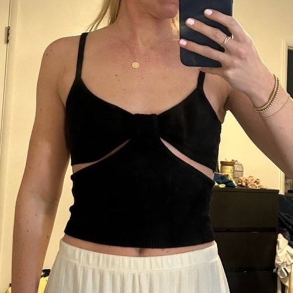 VRG girl black knit cut out crop top - Picture 1 of 7